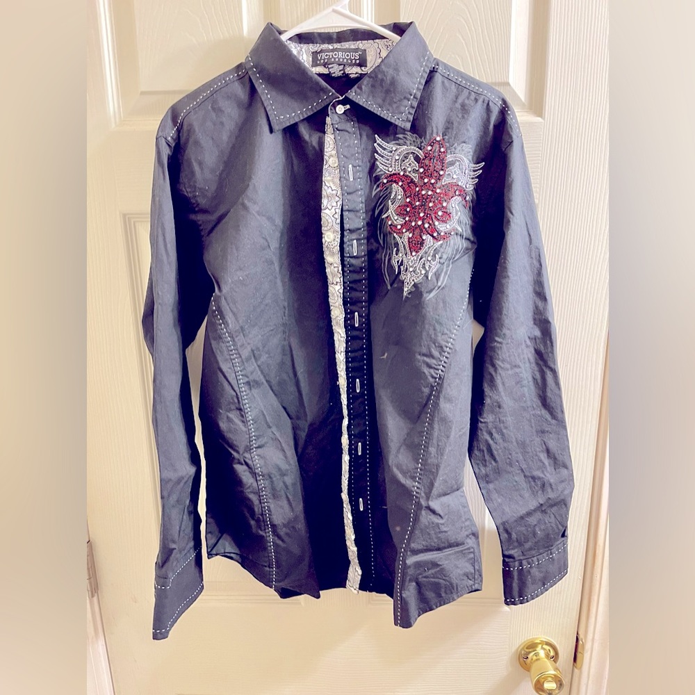 Victorious button down
